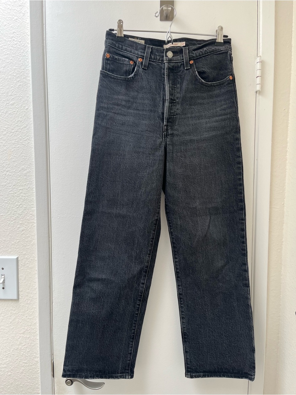 Levi’s Ribcage Straight Black Jeans